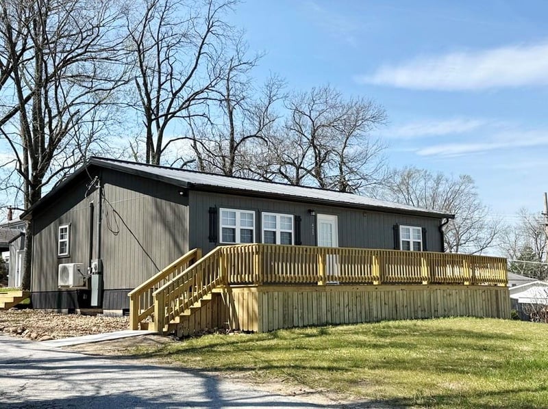 425 Pine St, Osceola, MO 64776