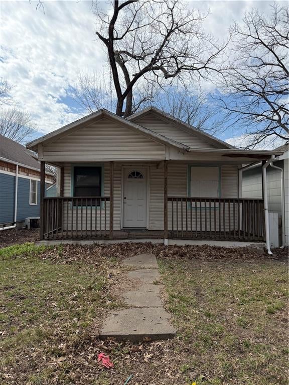 7542 Pennsylvania Ave, Kansas City, MO 64114