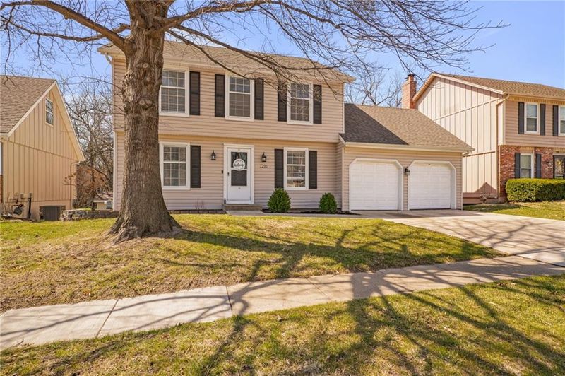 7216 Rene St, Shawnee, KS 66216