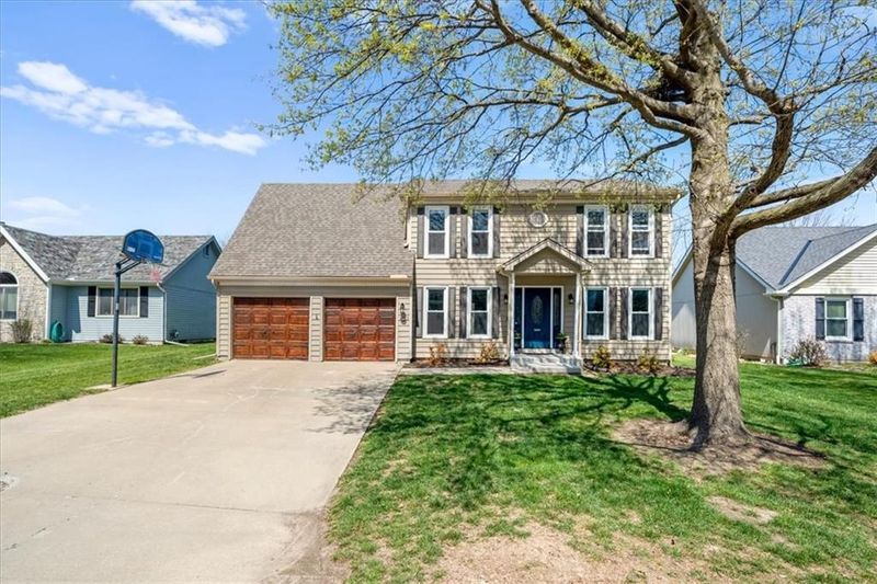 1222 E Butterfield Pl, Olathe, KS 66062