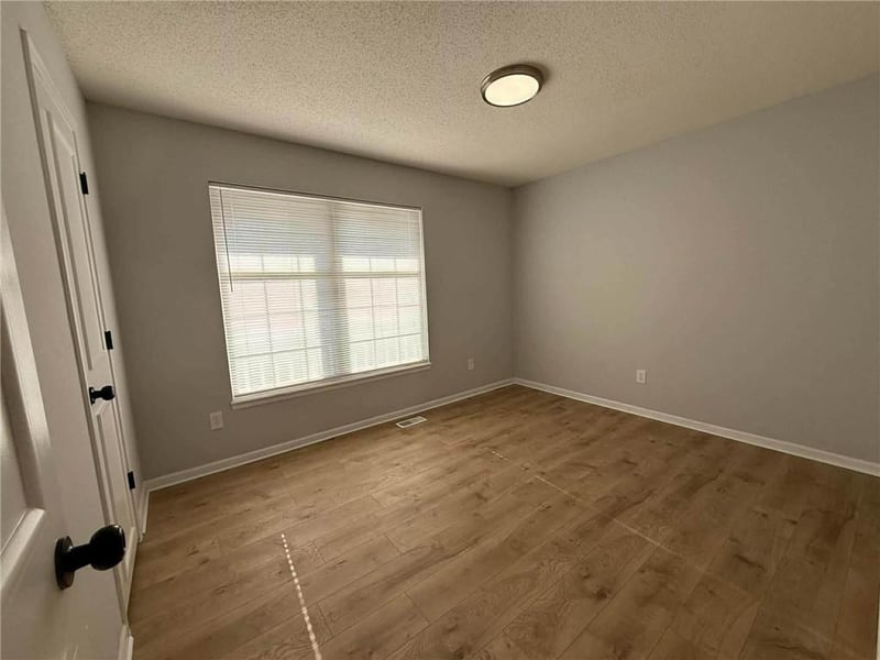 14914 E 48th Ter, Kansas City, MO 64136