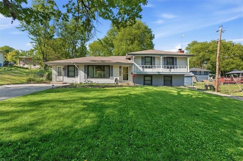 6202 E 103rd St, Kansas City, MO 64138
