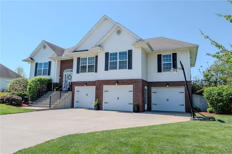 1613 Brookdale Dr, Atchison, KS 66002