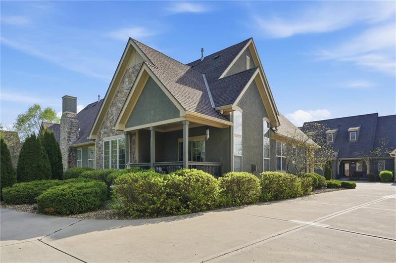 14801 Meadow Ln, Leawood, KS 66224