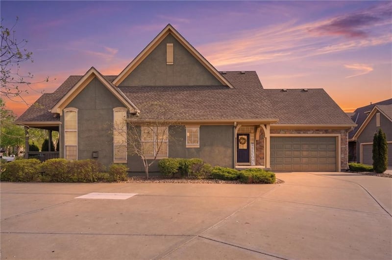 14801 Meadow Ln, Leawood, KS 66224