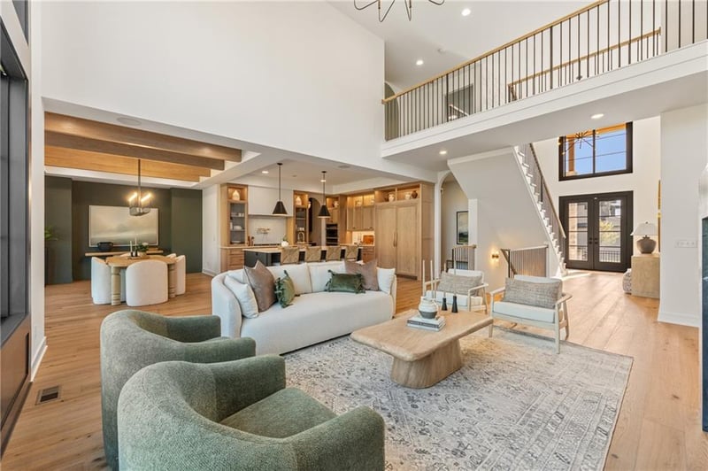 9606 W 175th Ter, Overland Park, KS 66221