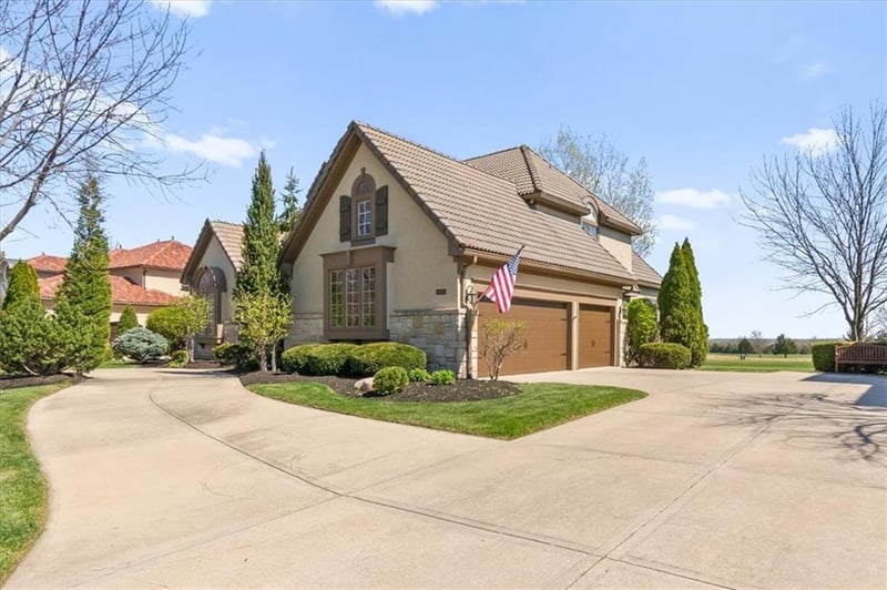 14001 Dearborn St, Overland Park, KS 66223