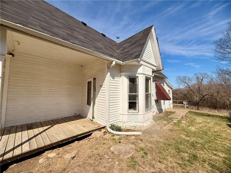 309 N Polk St, Maysville, MO 64469