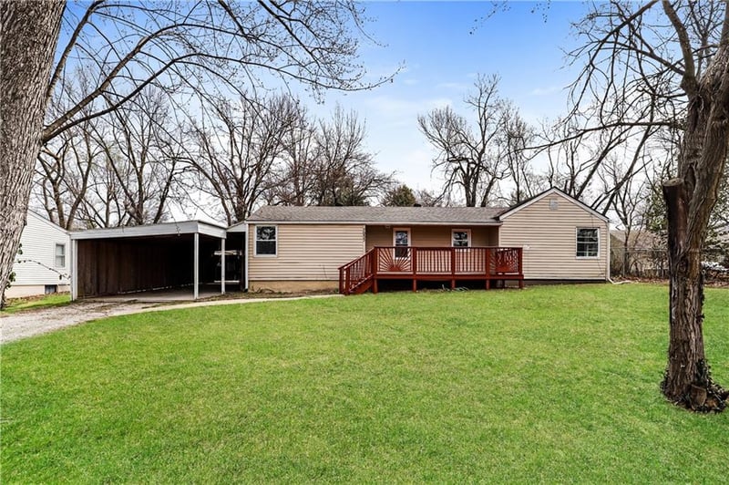 7933 N Jefferson St, Kansas City, MO 64118