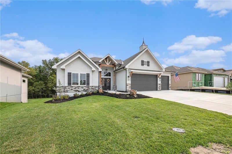 15447 W 168th Pl, Olathe, KS 66062