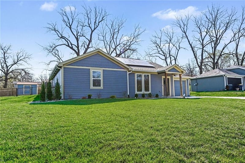 3517 N College Ave, Kansas City, MO 64117