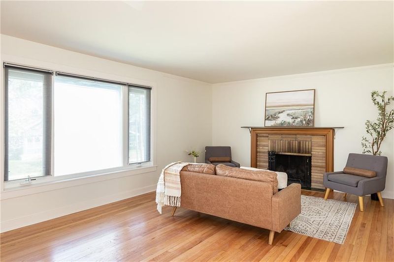 401 E 59th St, Kansas City, MO 64110