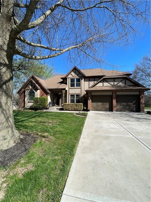 2320 W 162nd Ter, Stilwell, KS 66085