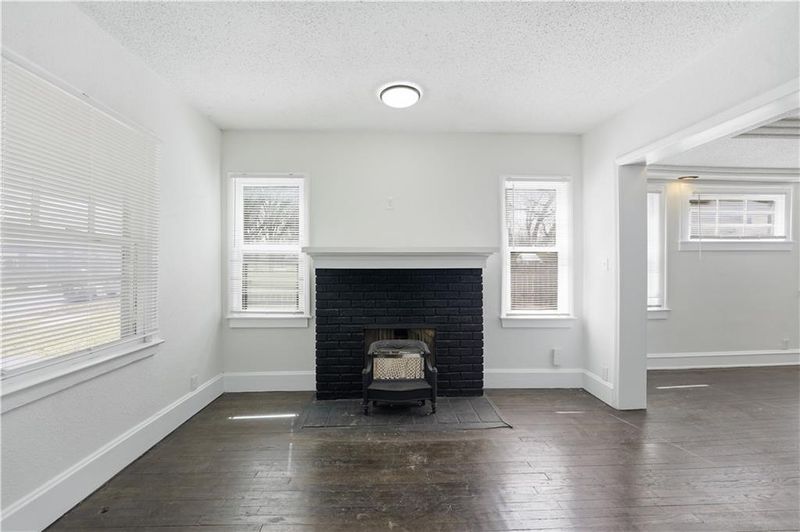 3218 Benton Blvd, Kansas City, MO 64128