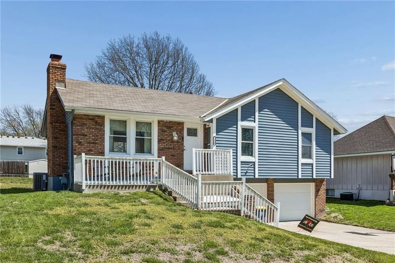 7316 NW 78th St, Kansas City, MO 64152