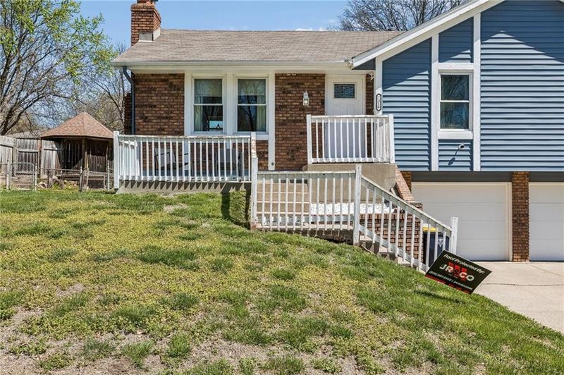 7316 NW 78th St, Kansas City, MO 64152