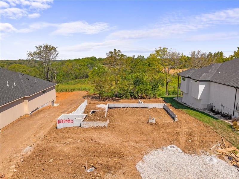 25150 W 141st St, Olathe, KS 66061
