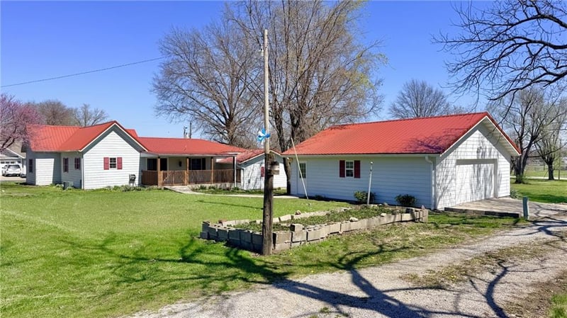 1404 E 13th St, Trenton, MO 64683