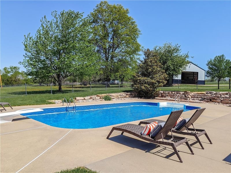 31600 W 115th St, Olathe, KS 66061