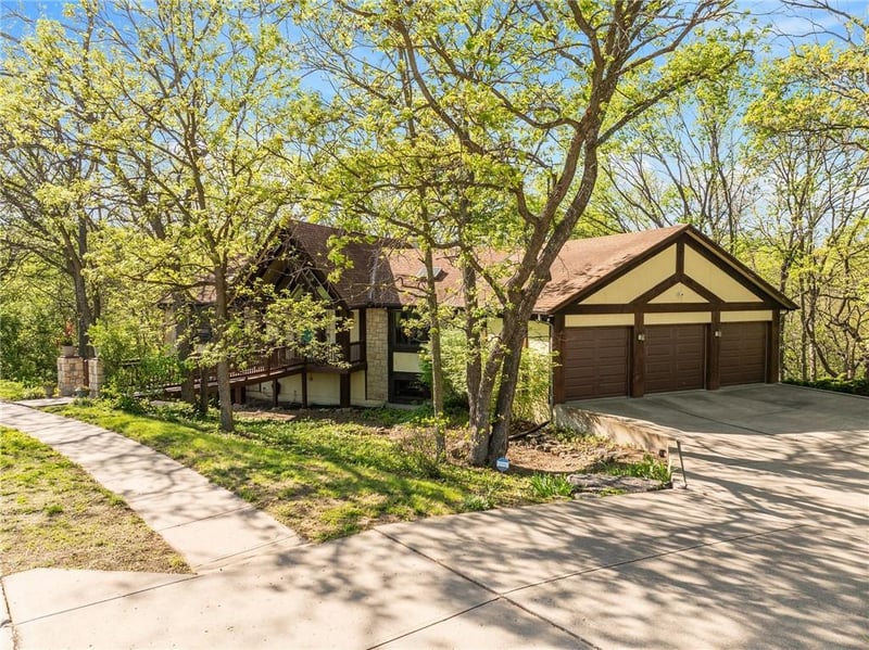 7206 Larson Ave, Kansas City, MO 64133