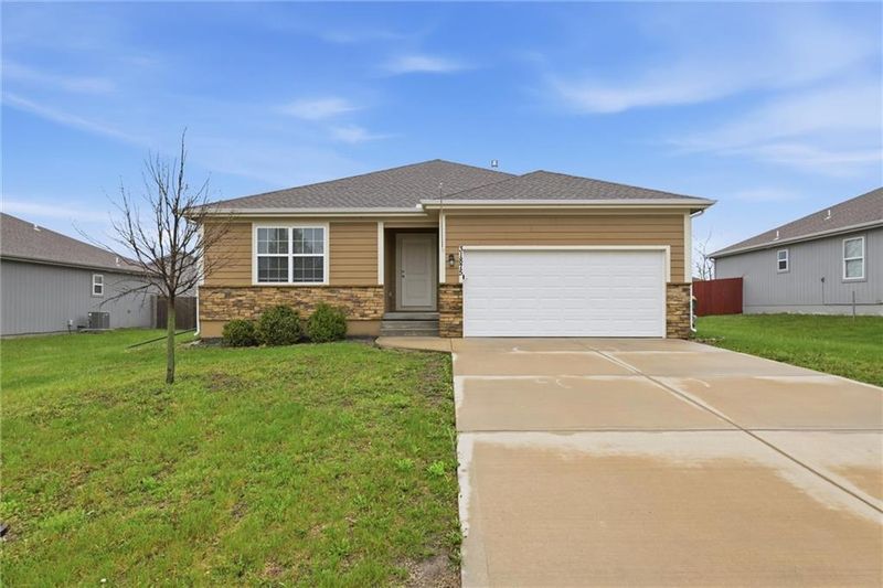 31875 W 171st St, Gardner, KS 66030