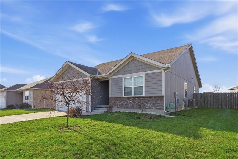 31775 W 171st St, Gardner, KS 66030