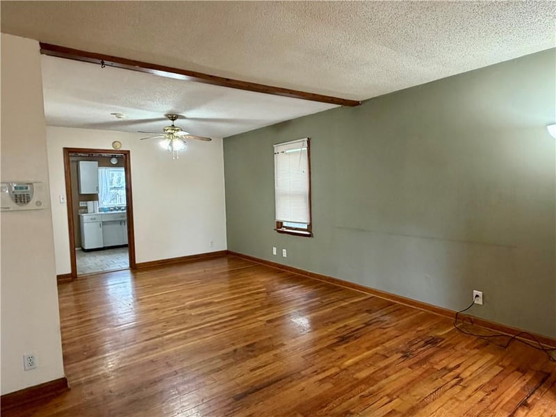 1334 Cheyenne St, Leavenworth, KS 66048