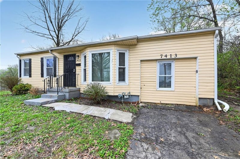 7413 E 56th Ter, Kansas City, MO 64129
