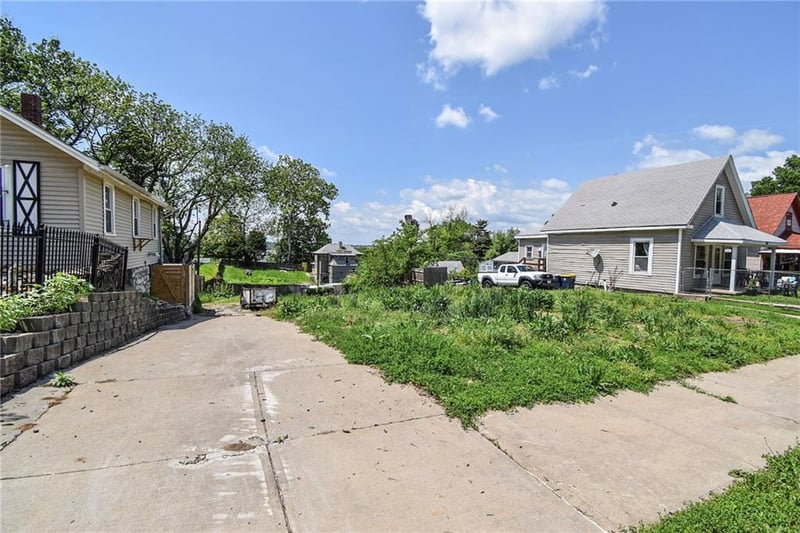 508 Wallace Ave, Kansas City, MO 64125