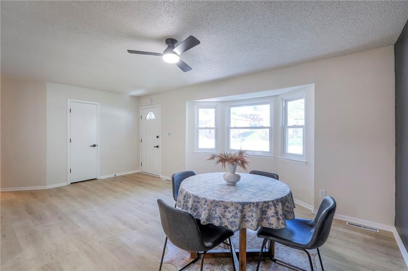8721 N Campbell St, Kansas City, MO 64155