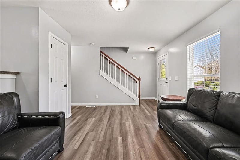 8156 N Oakley Unit 17 D Ave, Kansas City, MO 64119