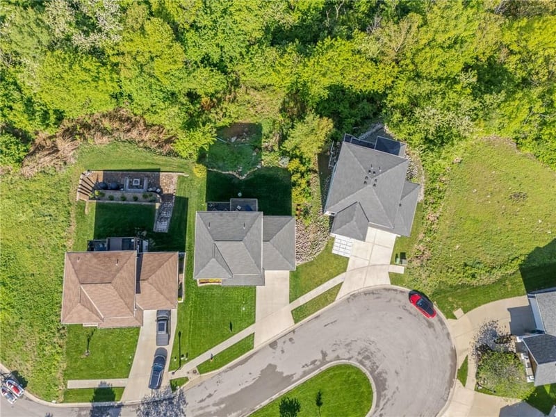 3728 Thompson Cir, Kansas City, KS 66103