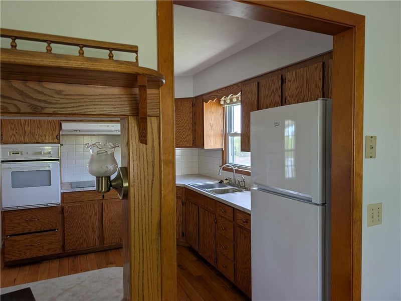 508 S Lyon St, Grant City, MO 64456