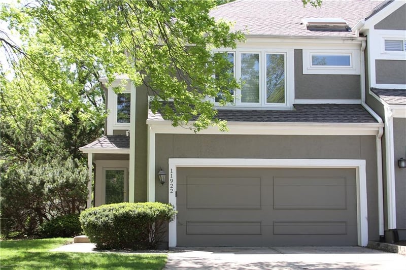 11922 Mackey Rd, Overland Park, KS 66213