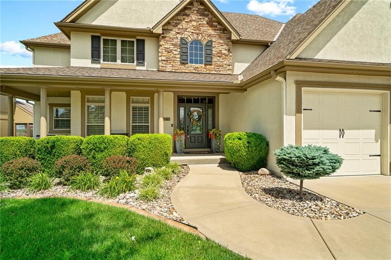 12775 N Apple Blossom Dr, Platte City, MO 64079