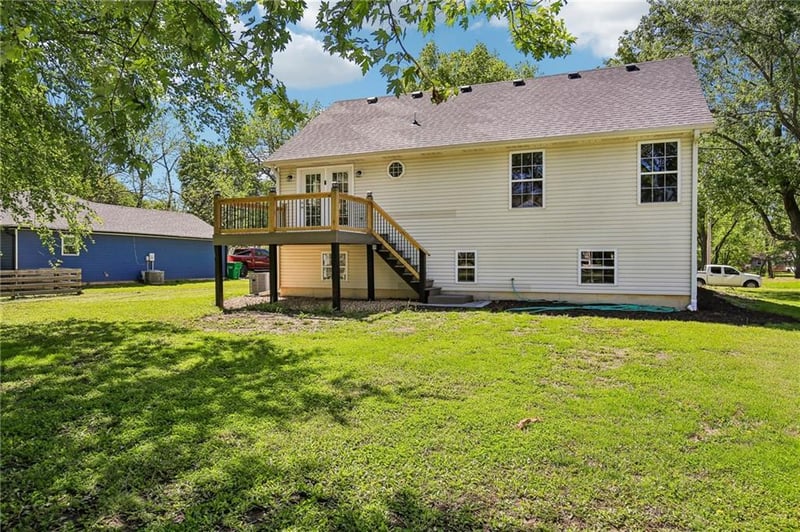 204 E 8th St, Adrian, MO 64720