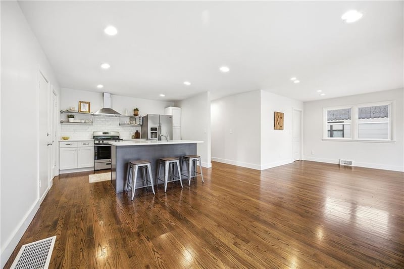 2515 Lexington Ave, Kansas City, MO 64124