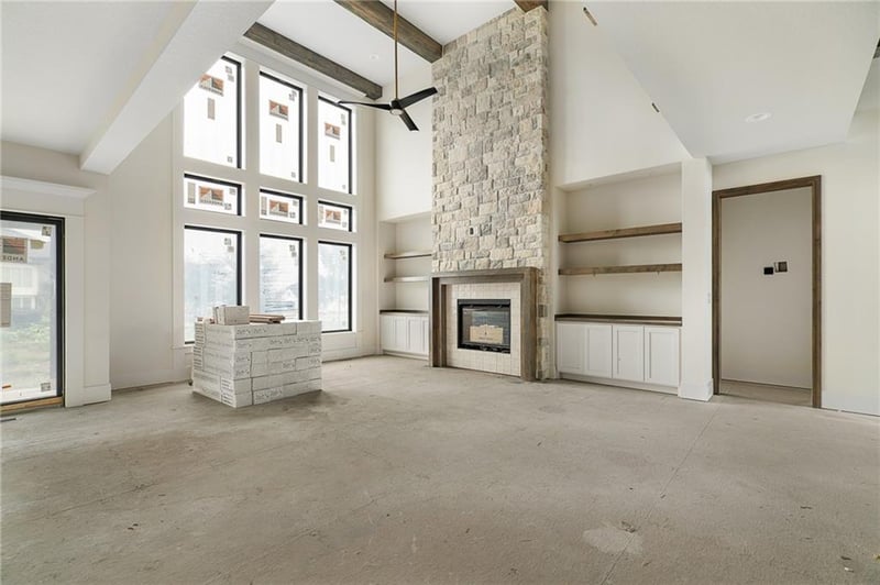 1000 Rannoch Dr, Raymore, MO 64083