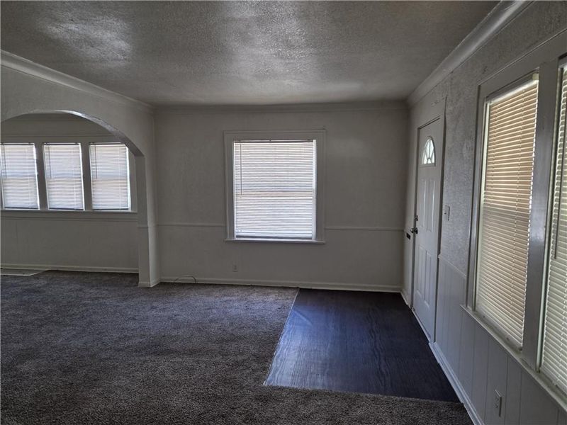 5342 Euclid Ave, Kansas City, MO 64130