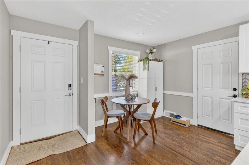 8117 Summit St, Kansas City, MO 64114