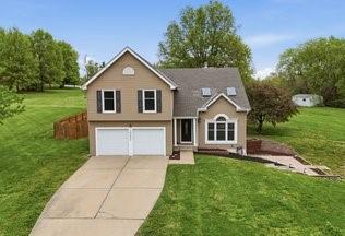 15621 Meadow Ln, Excelsior Springs, MO 64024