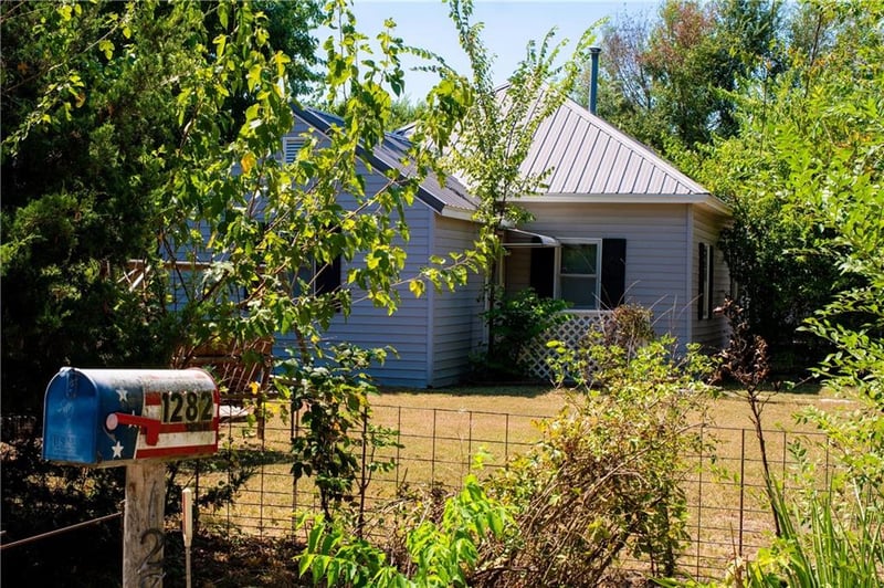 1282 1830th St, Iola, KS 66749