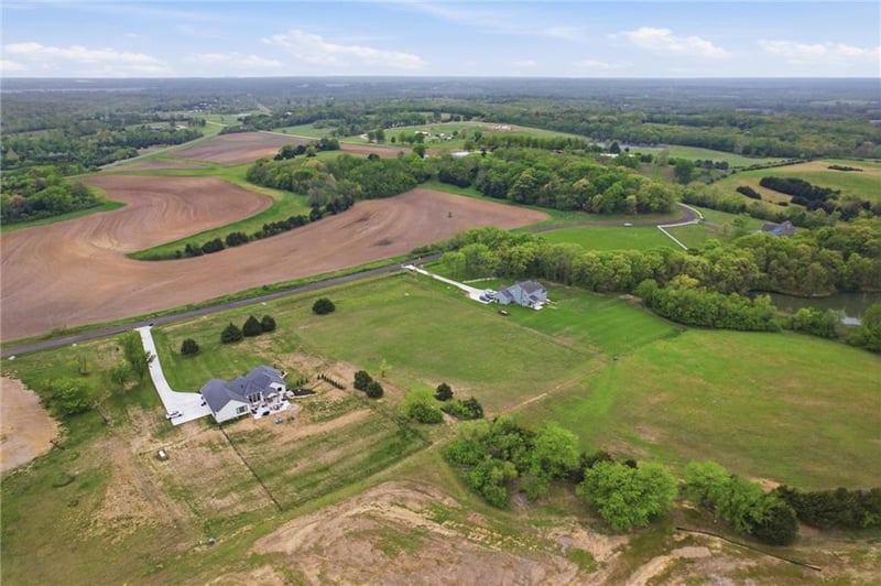 Stillwell Rd, Bonner Springs, KS 66012