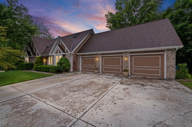 1509 Wynbrick Dr, Liberty, MO 64068