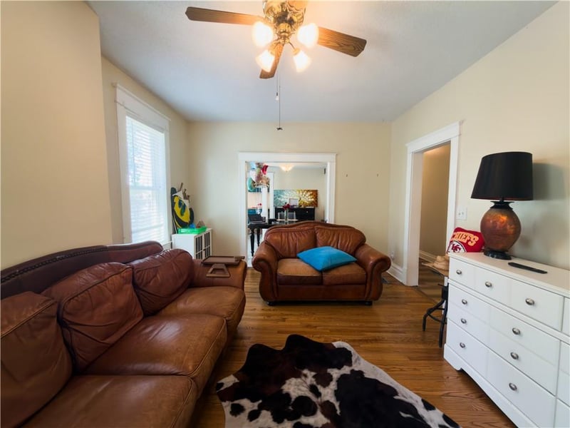 3226 Campbell St, Kansas City, MO 64109