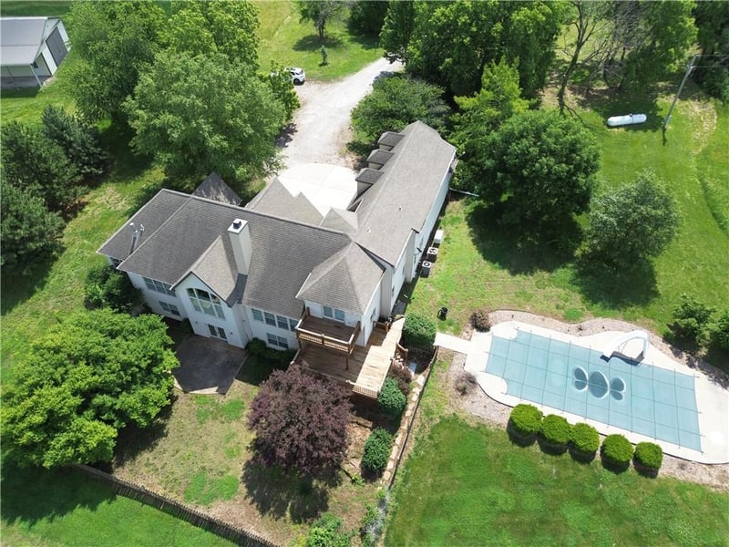 17620 Millwood Rd, Leavenworth, KS 66048
