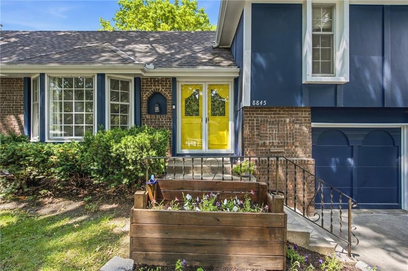 8845 Nall Ave, Overland Park, KS 66207