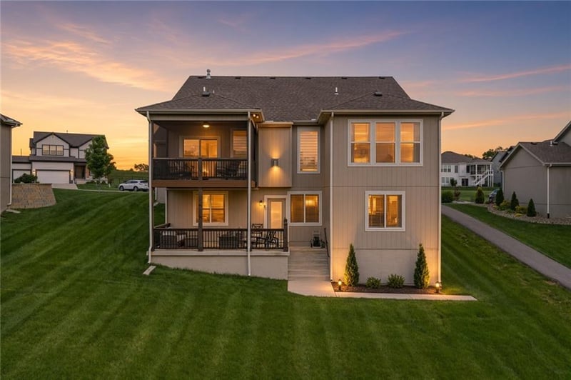 202 NW Joshua Dr, Lee's Summit, MO 64081