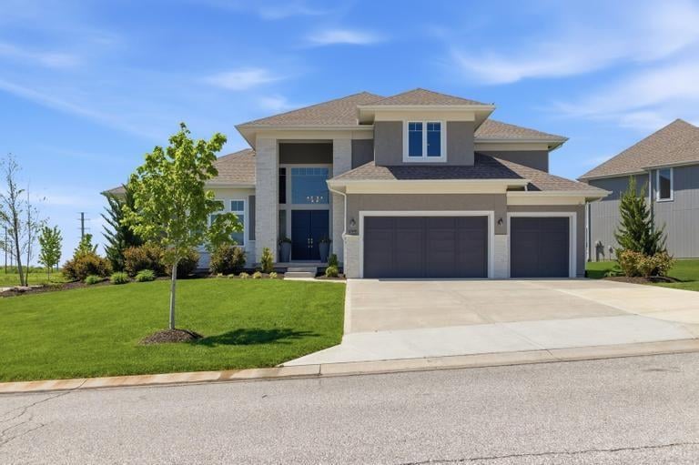 15640 Delmar St, Overland Park, KS 66224