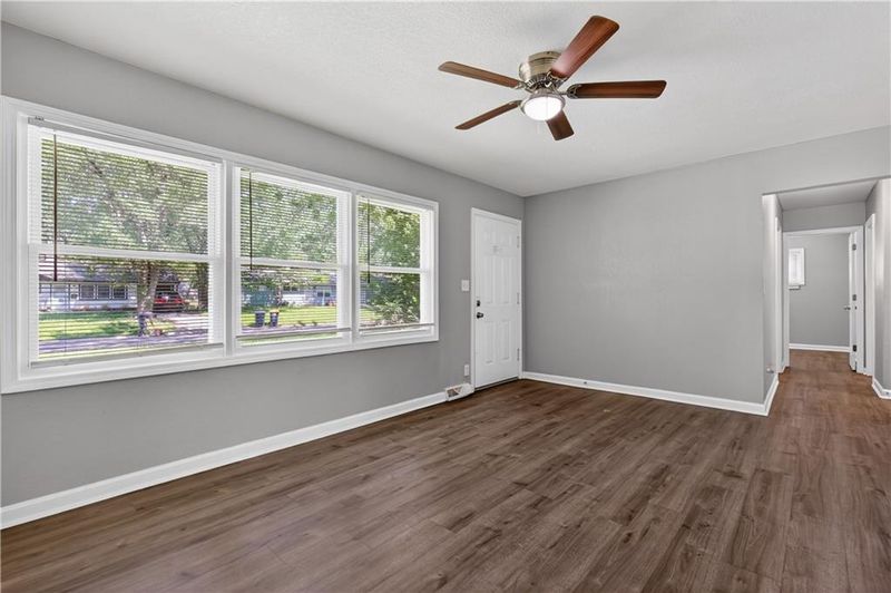 7103 E 112th St, Kansas City, MO 64134